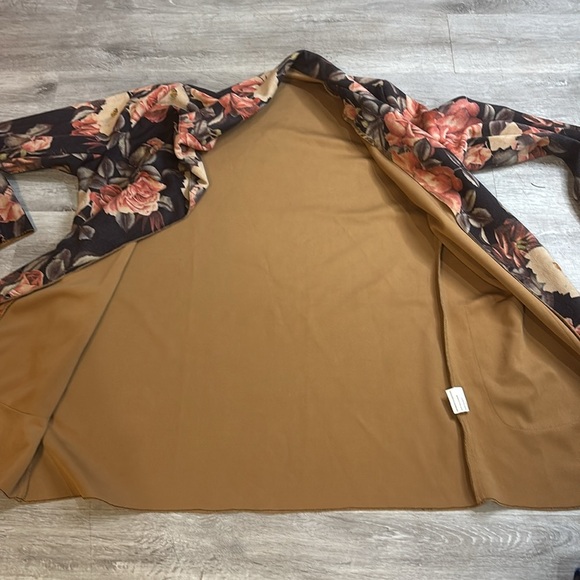 Solitaire soft open front watercolor floral blazer M - Picture 8 of 9